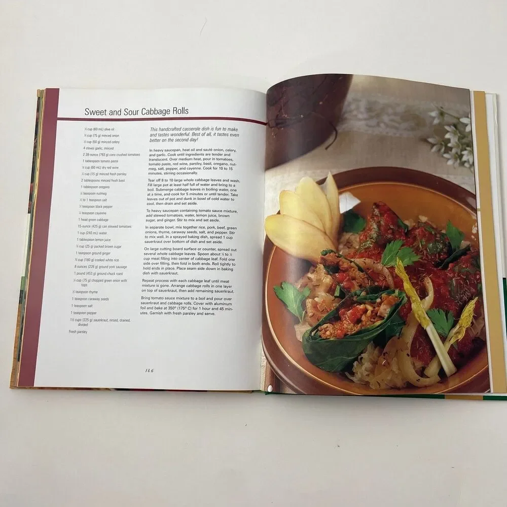 Ultimate Casserole Cookbook : 175 Great One-Pot Recipes by Barbara C. Jones...